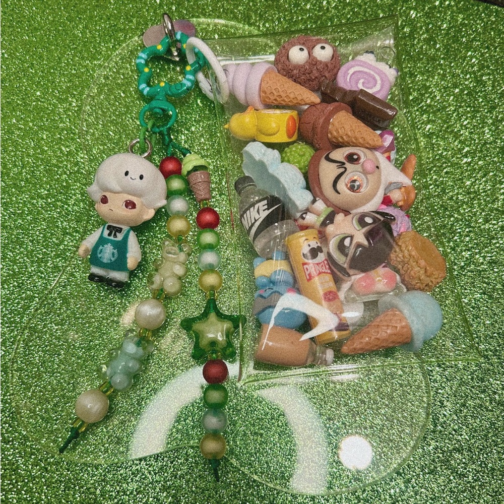 Clear charm pouch - Picture 2 of 6